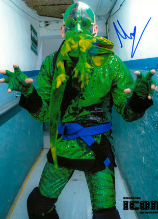 Foto firmada por el Sr. Iguana en tamaño 8x10