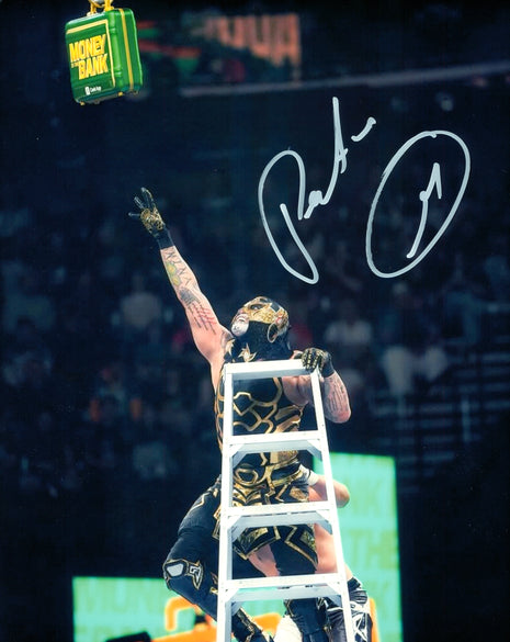 Penta signed 8x10 Photo