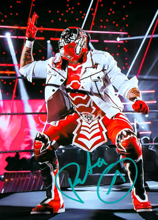 Penta signed 8x10 Photo