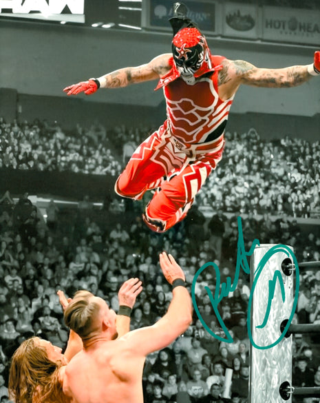 Penta signed 8x10 Photo