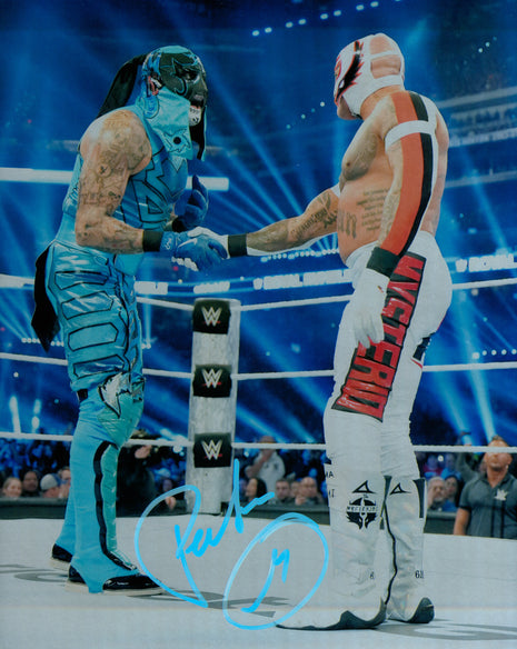 Penta signed 8x10 Photo