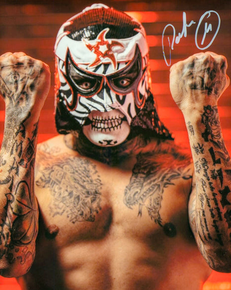 Penta signed 8x10 Photo