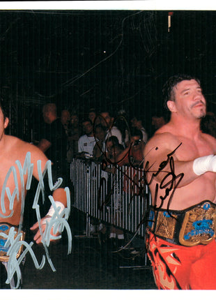 Tajiri &amp; Eddie Guerrero doble firmada 8x10 Foto