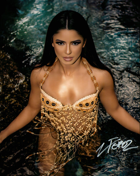 Valentina Feroz signed 8x10 Photo