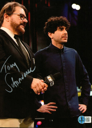 Tony Schiavone signed 8x10 Photo (w/ Beckett)