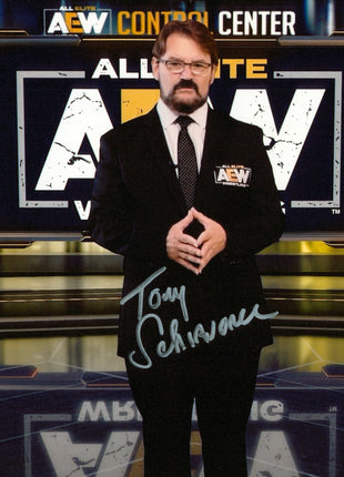 Tony Schiavone signed 8x10 Photo (w/ Beckett)