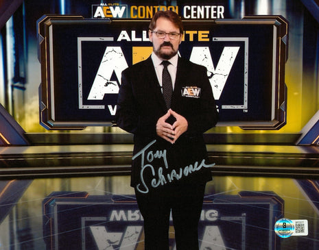 Tony Schiavone signed 8x10 Photo (w/ Beckett)