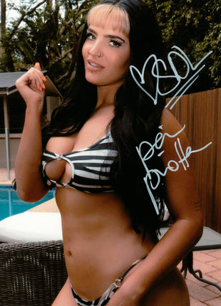 Steph DeLander signed 8x10 Photo