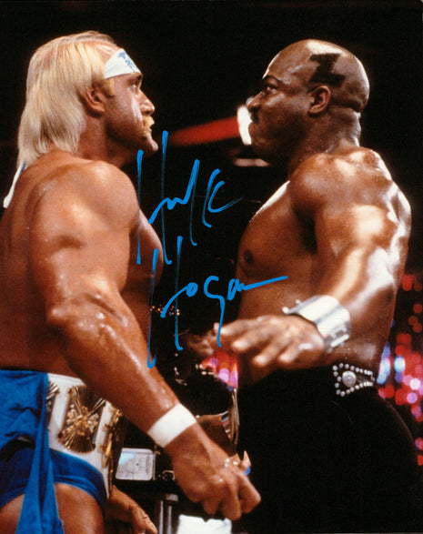 Hulk Hogan signed 8x10 Photo