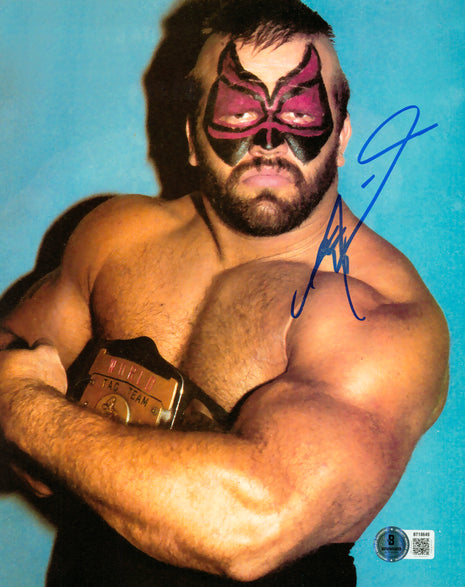 Animal signed 8x10 Photo (w/ Beckett)