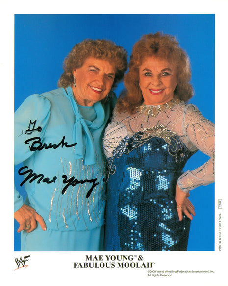 Mae Young signed 8x10 Photo