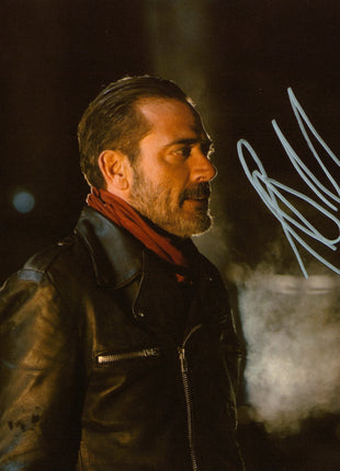 Jeffrey Dean Morgan (Walking Dead) signed 8x10 Photo (w/ Beckett)