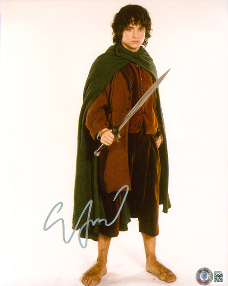Elijah Wood (Lord of The Rings) signed 8x10 Photo (w/ Beckett)