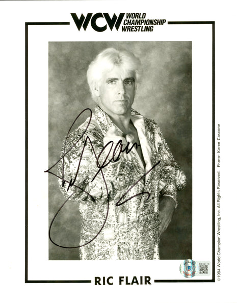 Ric Flair signed 8x10 Photo (w/ Beckett)