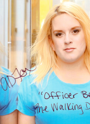 Photo 8x10 signée par Amber Dawn Fox (Walking Dead)