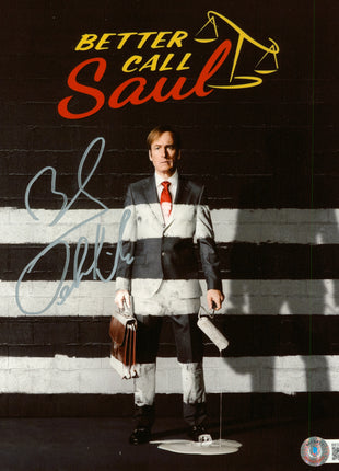 Bob Odenkirk (Better Call Saul) firmó una foto de 8x10 con Beckett