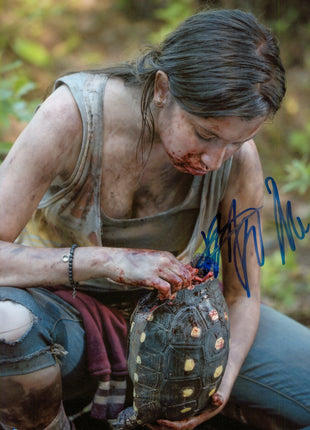 Katelyn Nacon (Walking Dead) a signé une photo 8x10