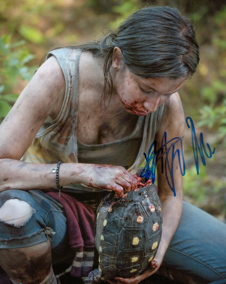 Katelyn Nacon (Walking Dead) a signé une photo 8x10