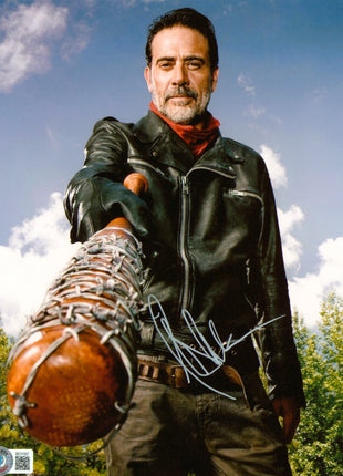 Jeffrey Dean Morgan (Walking Dead) firmó una foto de 8x10 con Beckett
