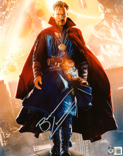 Benedict Cumberbatch (Dr Strange) signed 8x10 Photo (w/ Beckett)