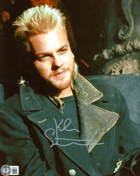Kiefer Sutherland (Lost Boys) firmó una foto de 8x10 con Beckett