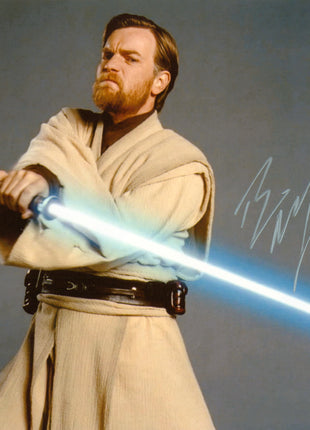 Ewan McGregor (Star Wars) signed 8x10 Photo (w/ Beckett)