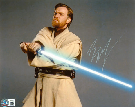 Ewan McGregor (Star Wars) signed 8x10 Photo (w/ Beckett)