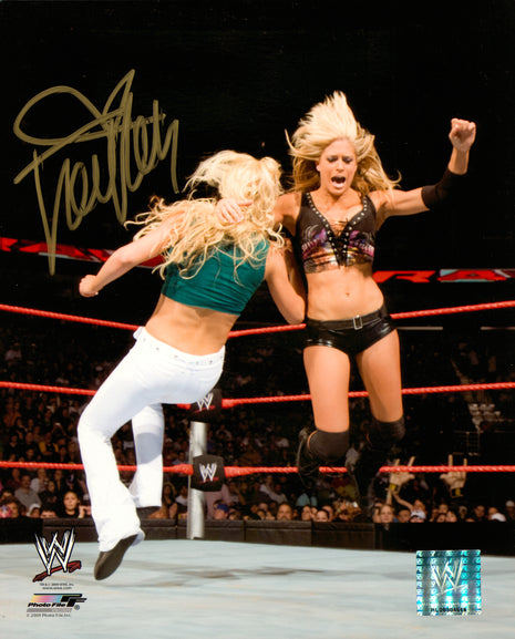 Kelly Kelly signed 8x10 Photo