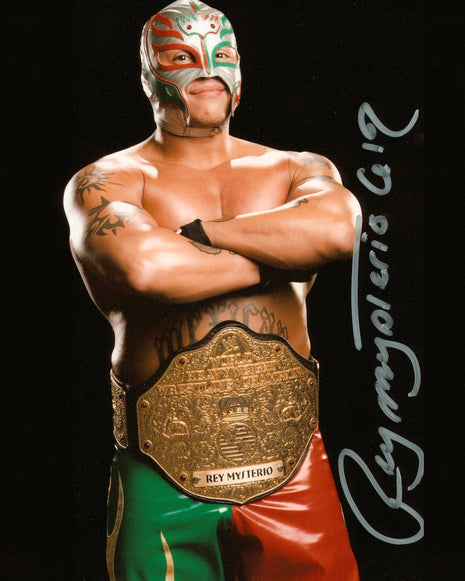 Rey Mysterio signed 8x10 Photo