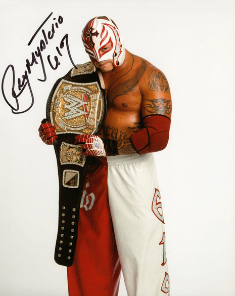 Rey Mysterio signed 8x10 Photo