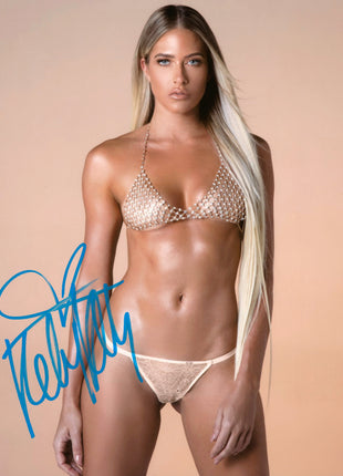 Kelly Kelly signed 8x10 Photo