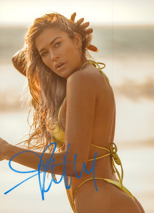 Kelly Kelly signed 8x10 Photo