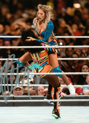 Kelly Kelly signed 8x10 Photo