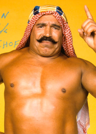 Iron Sheik signed 8x10 Photo (w/ Beckett)