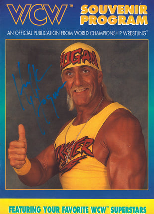Hulk Hogan et Sting ont signé le programme souvenir de la WCW