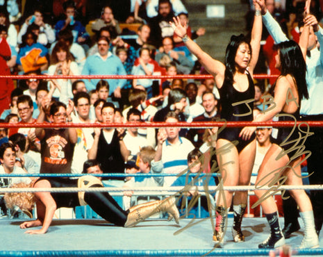 Jumping Bomb Angels - Noriyo Tateno & Itsuki Yamazaki dual signed 8x10 Photo