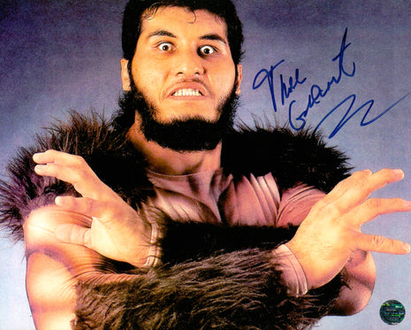 Giant Gonzalez signed 8x10 Photo (w/ JSA)