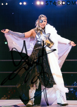 Giulia signed 9x12 Photo