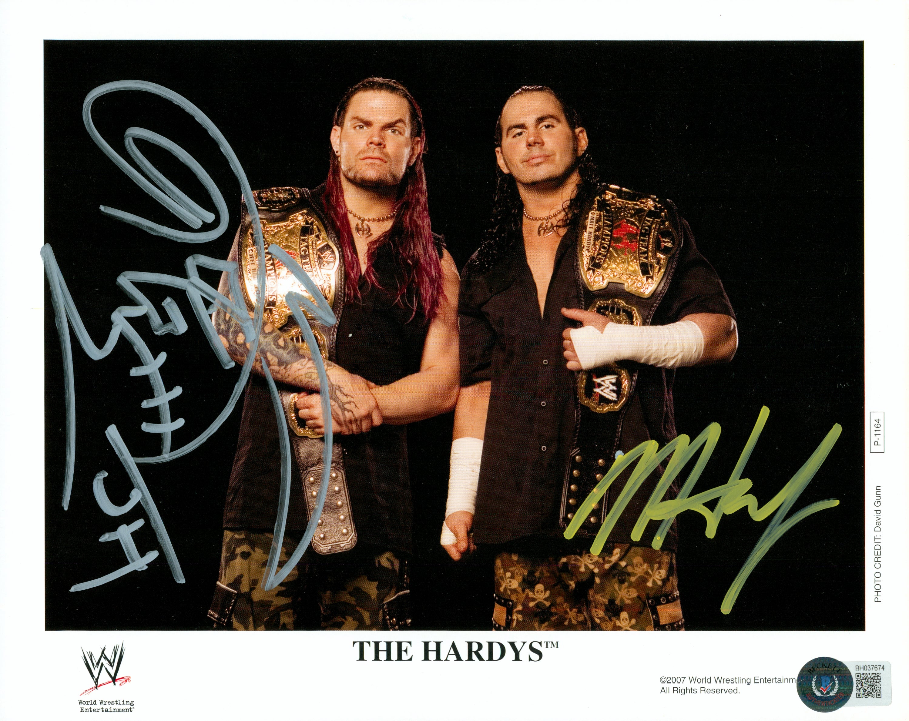 Signed Wrestling 8x10 Photos – Signed By Superstars
