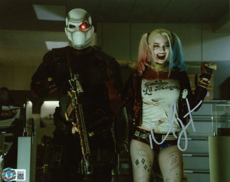 Margot Robbie (Suicide Squad) signed 8x10 Photo (w/ Beckett)