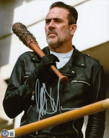 Jeffrey Dean Morgan (Walking Dead) signed 8x10 Photo (w/ Beckett)