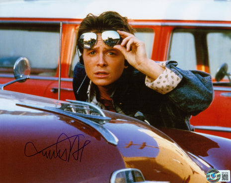 Michael J Fox (Back to the Future) signed 8x10 Photo (w/ Beckett) *BLUE SHARPIE*