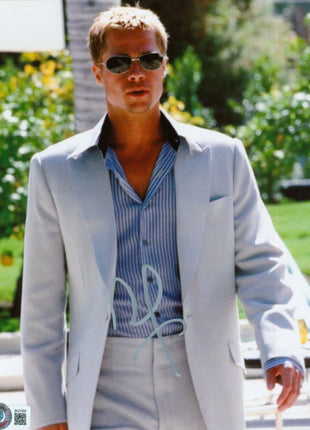 Brad Pitt (Legends of the Fall) signed 8x10 Photo (w/ Beckett)