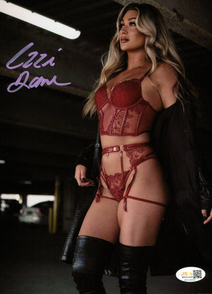 Izzi Dame signed 8x10 Photo (w/ JSA)
