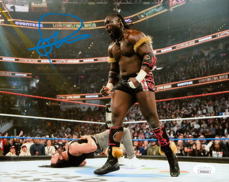 Oba Femi signed 8x10 Photo (w/ JSA)