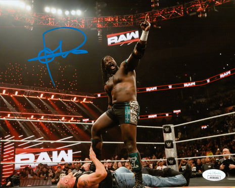 Oba Femi signed 8x10 Photo (w/ JSA)