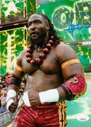 Oba Femi signed 8x10 Photo (w/ JSA)
