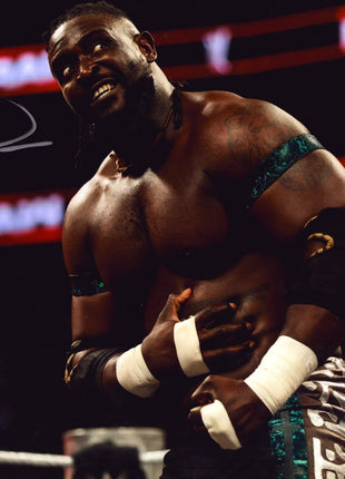 Oba Femi signed 11x14 Photo (w/ JSA)