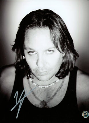 Vince Neil signed 8x10 Photo (w/ Wizard World COA)