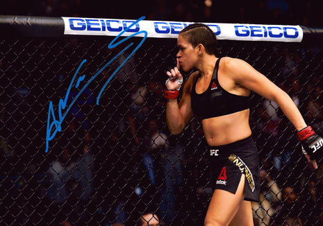 Amanda Nunes signed 11x14 Photo